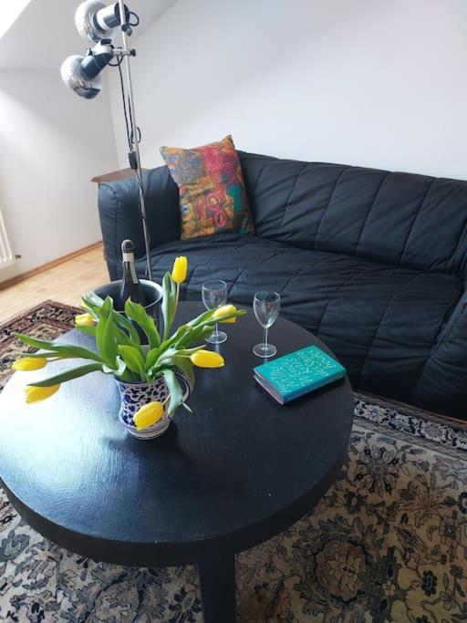 Helle Ruhige Zimmer Zu Vermieten Kassel Bagian luar foto