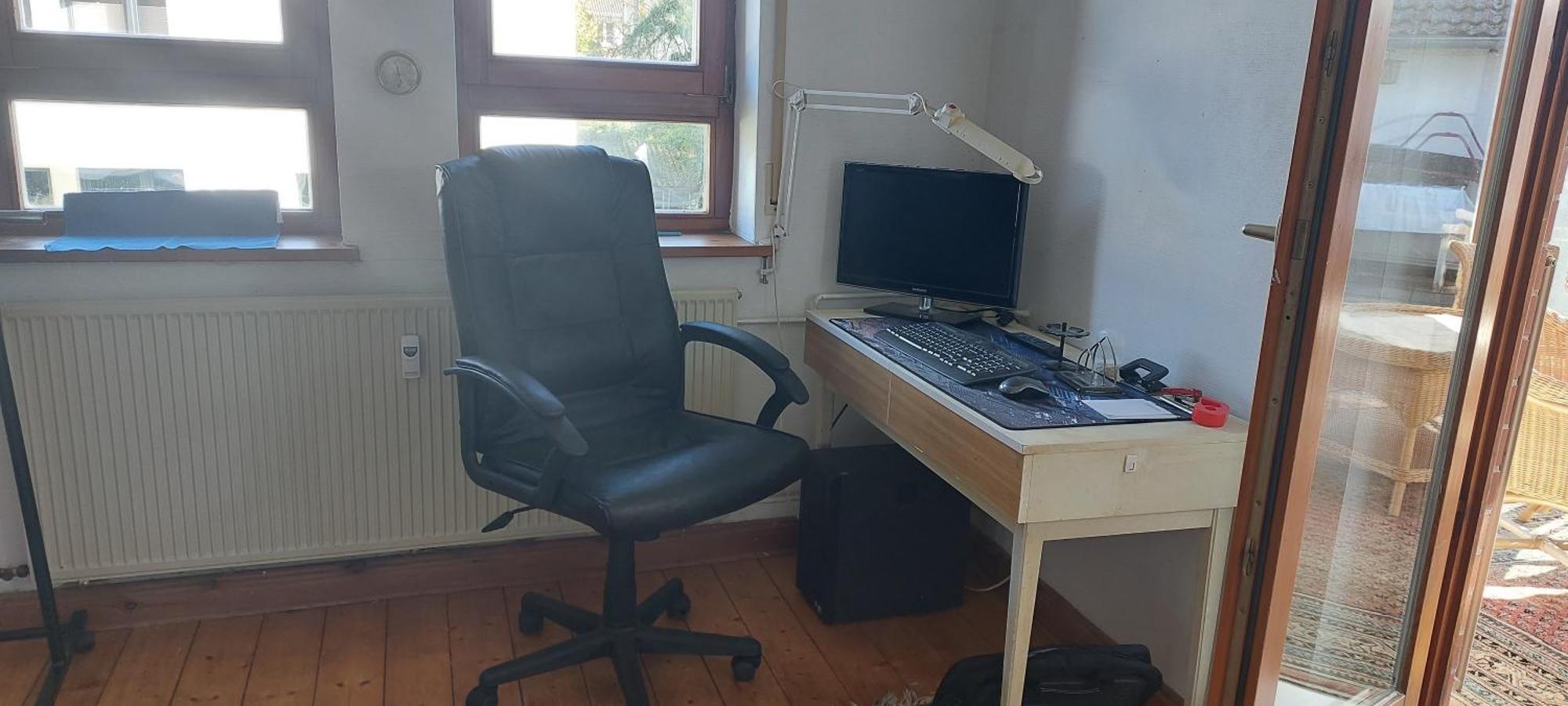 Helle Ruhige Zimmer Zu Vermieten Kassel Bagian luar foto