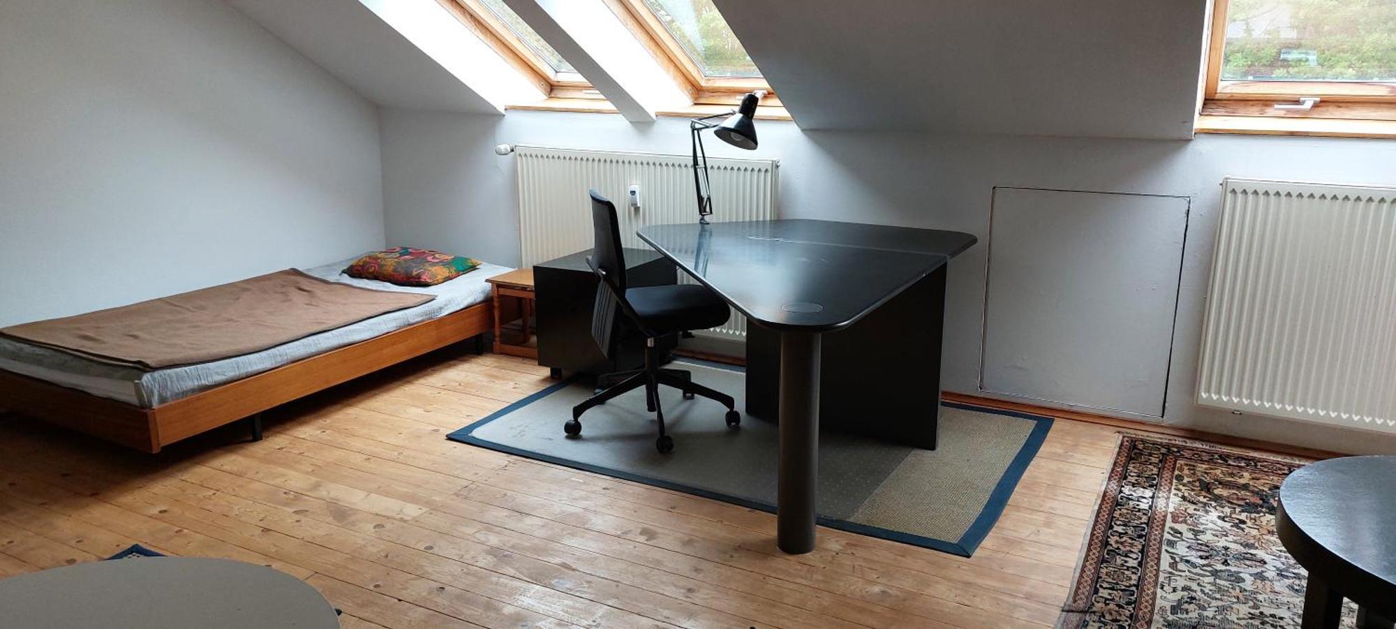 Helle Ruhige Zimmer Zu Vermieten Kassel Bagian luar foto